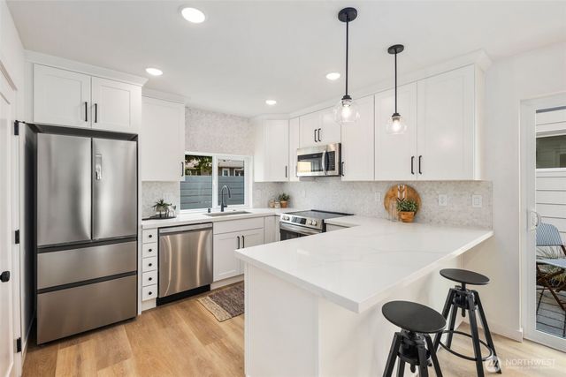 804 S Rose Street, Seattle, WA 98108