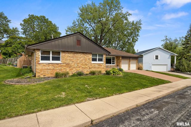3820 N EVERGREEN Court, Peoria, IL 61614