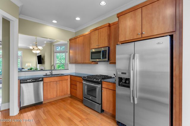 14501 Signature Point Dr, Louisville, KY 40299