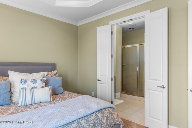 14501 Signature Point Dr, Louisville, KY 40299
