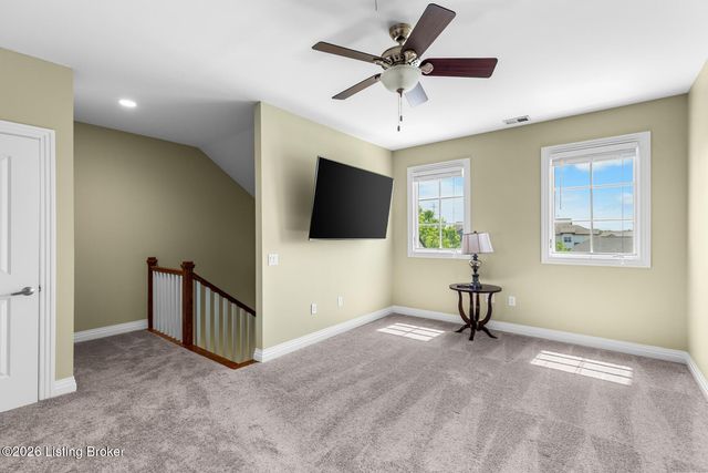 14501 Signature Point Dr, Louisville, KY 40299
