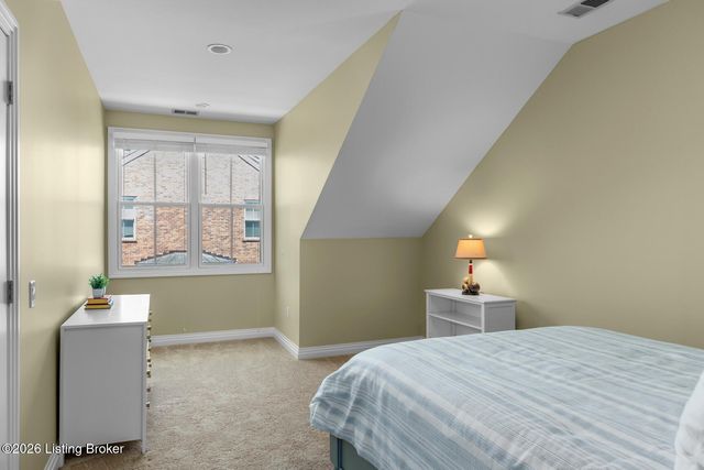 14501 Signature Point Dr, Louisville, KY 40299