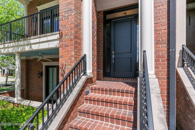 14501 Signature Point Dr, Louisville, KY 40299