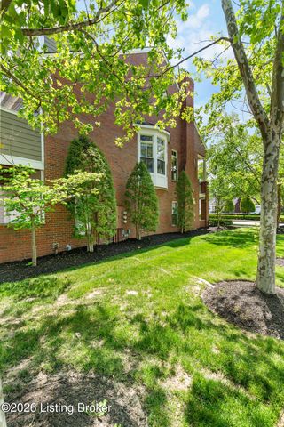 14501 Signature Point Dr, Louisville, KY 40299