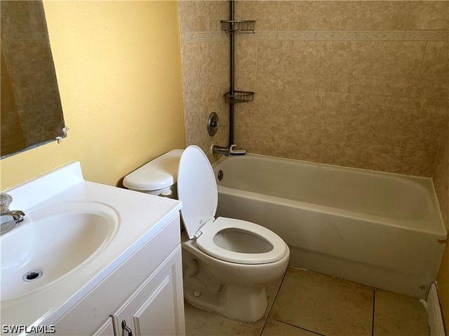5118 24th ST SW, Lehigh Acres, FL 33973