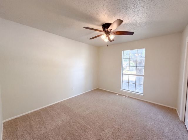 6601 Oaklawn Drive, Watauga, TX 76148