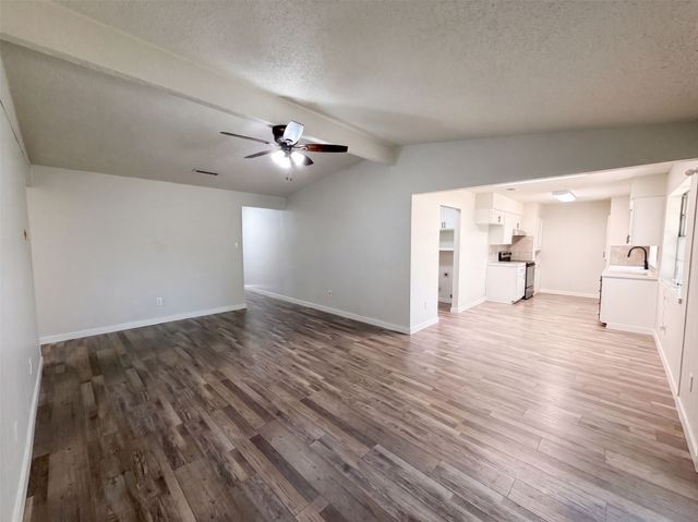 6601 Oaklawn Drive, Watauga, TX 76148