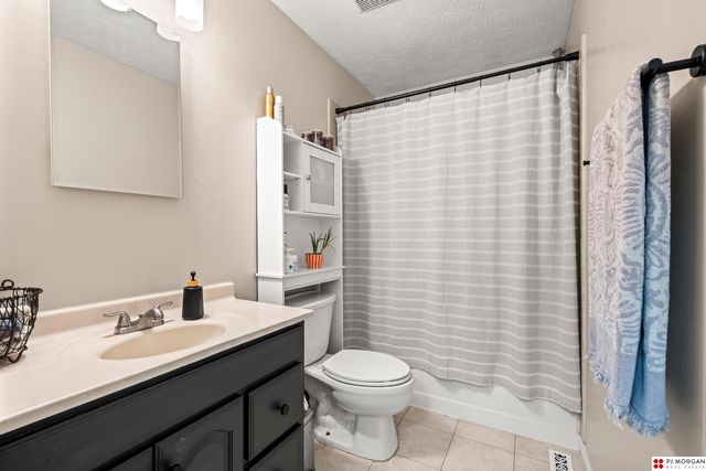 14810 Borman Street, Omaha, NE 68138