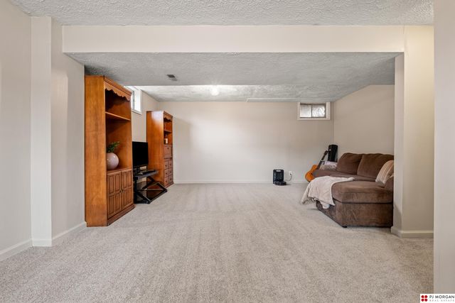 14810 Borman Street, Omaha, NE 68138