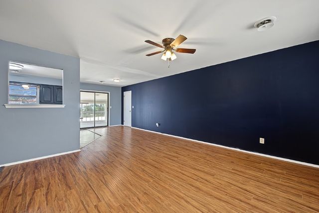 1404 E Joye Street, Springdale, AR 72762