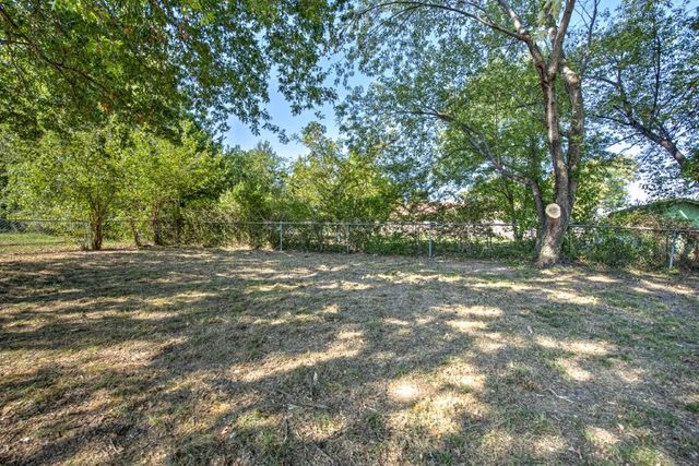 1404 E Joye Street, Springdale, AR 72762
