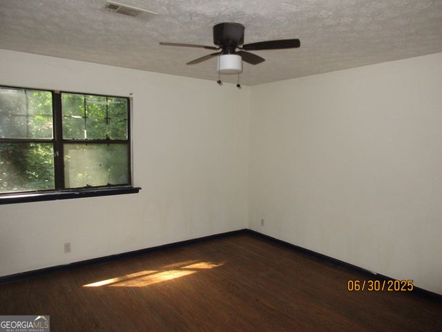 4350 Lincolndale Drive, Ellenwood, GA 30294