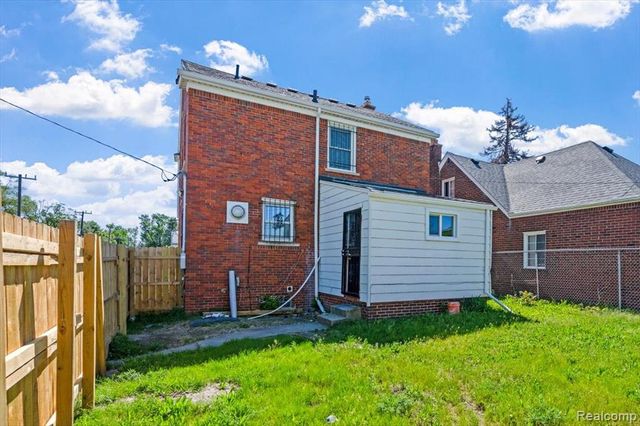 18715 Kentucky Street, Detroit, MI 48221