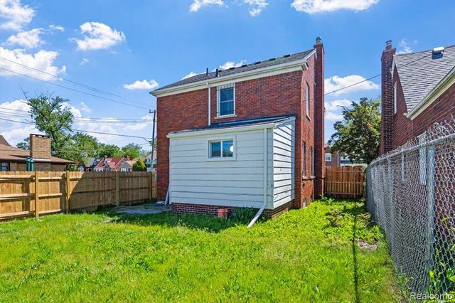 18715 Kentucky Street, Detroit, MI 48221