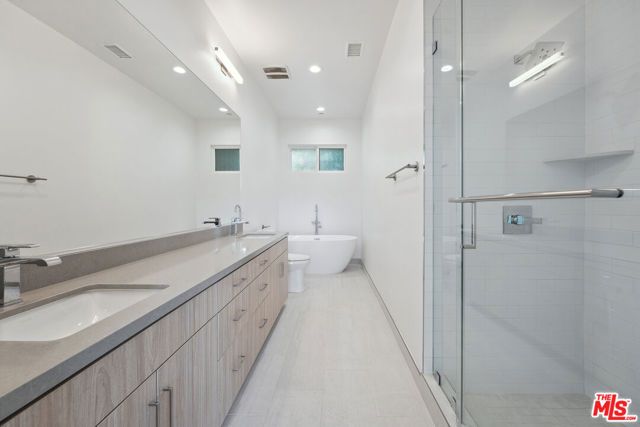 1746 Garfield Place 302, Los Angeles, CA 90028