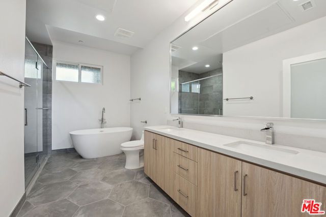 1746 Garfield Place 302, Los Angeles, CA 90028
