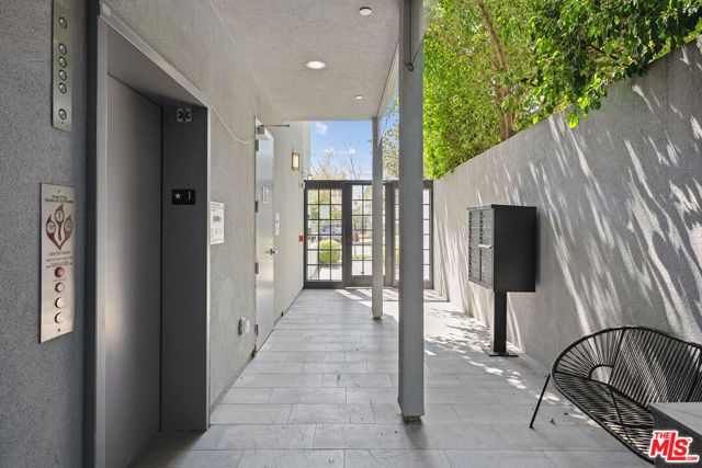 1746 Garfield Place 302, Los Angeles, CA 90028