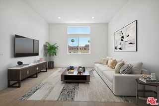 1746 Garfield Place 302, Los Angeles, CA 90028