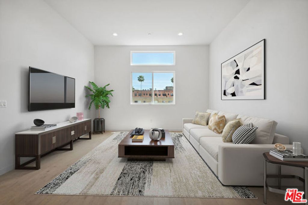 1746 Garfield Place 302, Los Angeles, CA 90028