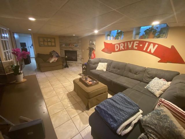2921 Sunset Boulevard, Minneapolis, MN 55416