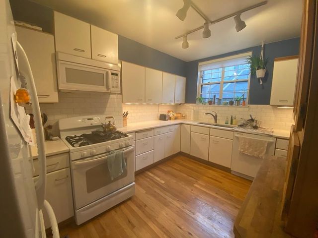 2921 Sunset Boulevard, Minneapolis, MN 55416