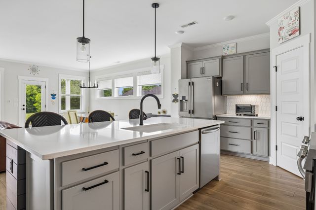 509 Stinson Ct, White House, TN 37188