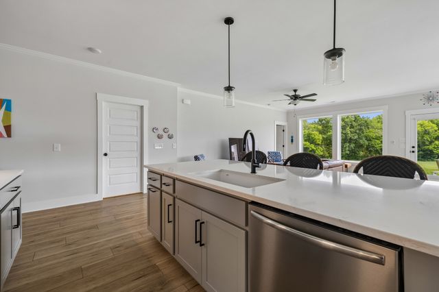 509 Stinson Ct, White House, TN 37188