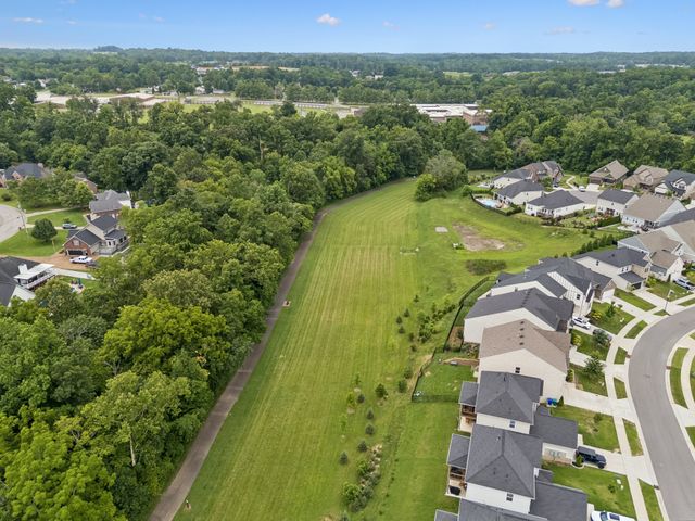 509 Stinson Ct, White House, TN 37188