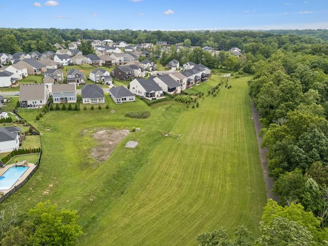 509 Stinson Ct, White House, TN 37188