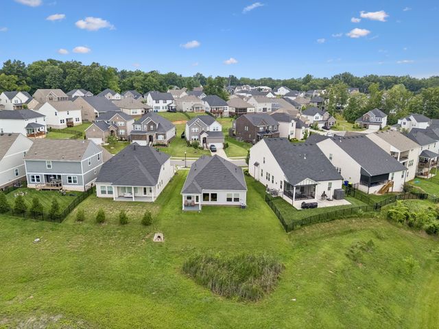 509 Stinson Ct, White House, TN 37188