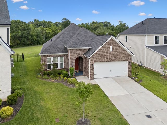 509 Stinson Ct, White House, TN 37188