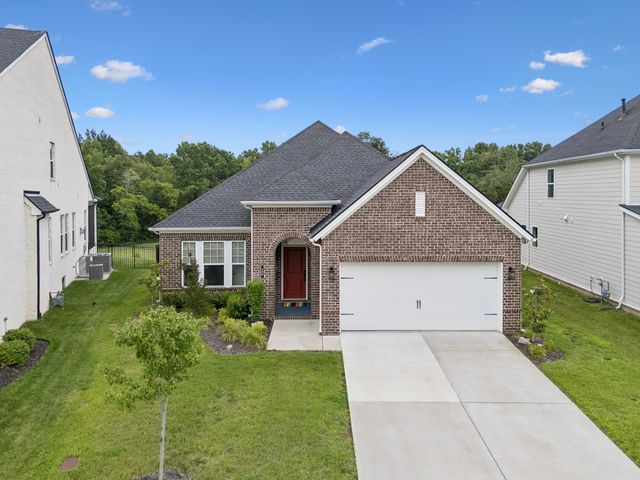 509 Stinson Ct, White House, TN 37188
