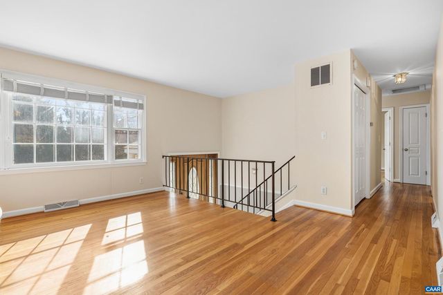 2417 COMMONWEALTH DR, Charlottesville, VA 22901