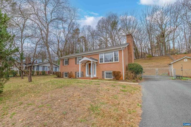 2417 COMMONWEALTH DR, Charlottesville, VA 22901