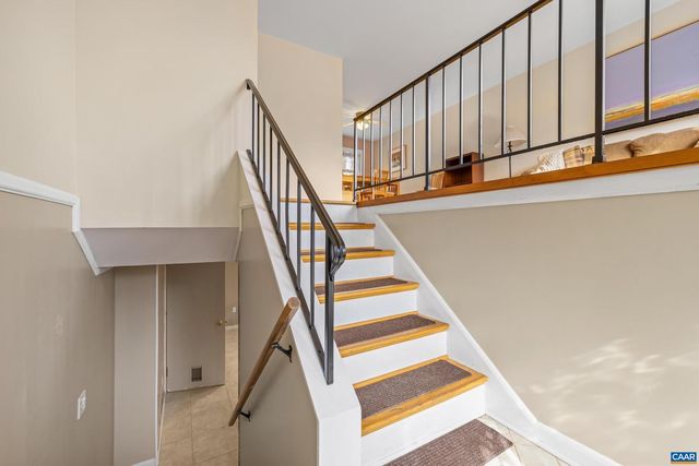 2417 COMMONWEALTH DR, Charlottesville, VA 22901