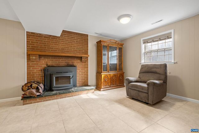 2417 COMMONWEALTH DR, Charlottesville, VA 22901