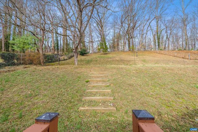 2417 COMMONWEALTH DR, Charlottesville, VA 22901