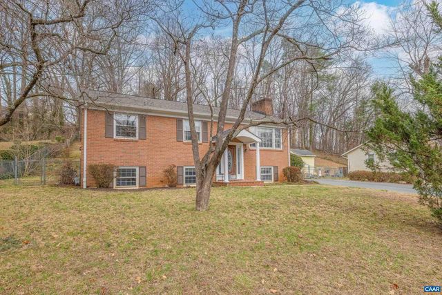 2417 COMMONWEALTH DR, Charlottesville, VA 22901