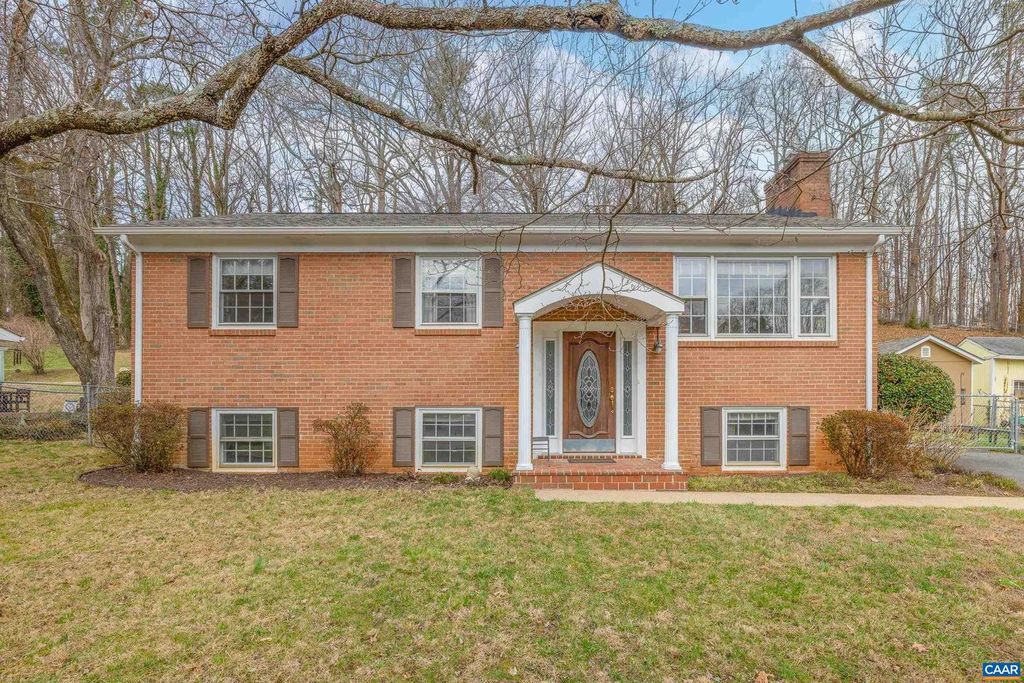 2417 COMMONWEALTH DR, Charlottesville, VA 22901