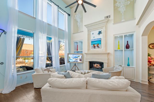 3917 Autumn Lane, Bedford, TX 76021