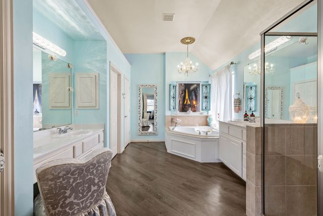 3917 Autumn Lane, Bedford, TX 76021