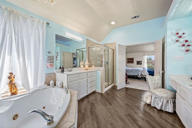 3917 Autumn Lane, Bedford, TX 76021