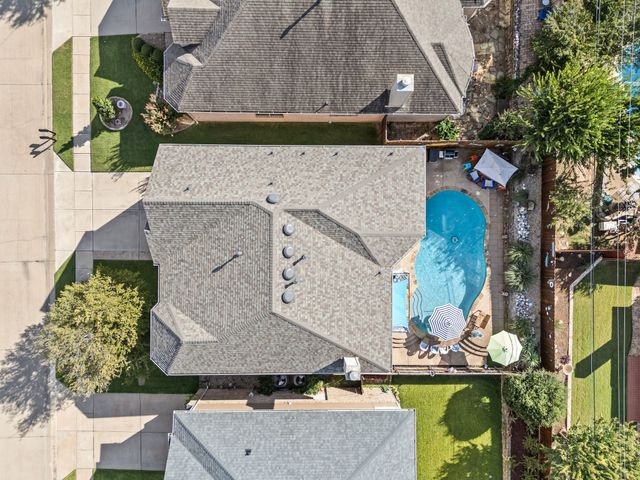 3917 Autumn Lane, Bedford, TX 76021