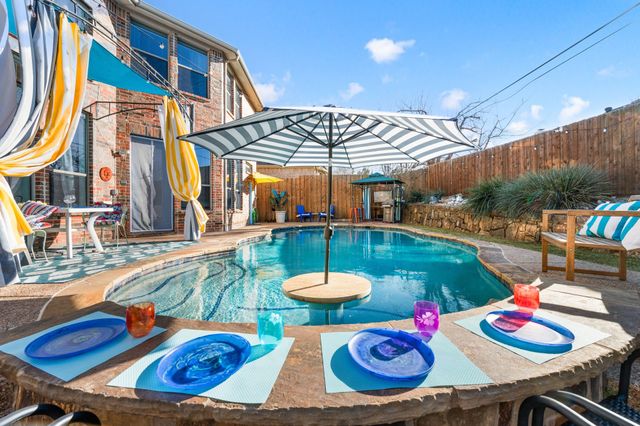 3917 Autumn Lane, Bedford, TX 76021