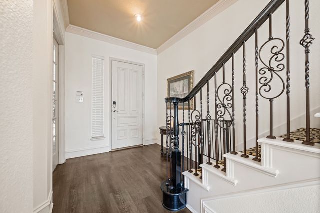 3917 Autumn Lane, Bedford, TX 76021