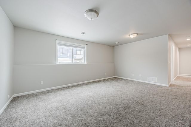 7365 24th Street S, Fargo, ND 58104