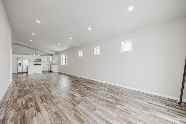 7365 24th Street S, Fargo, ND 58104