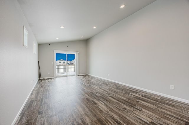 7365 24th Street S, Fargo, ND 58104