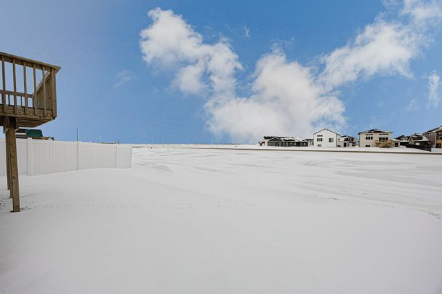 7365 24th Street S, Fargo, ND 58104