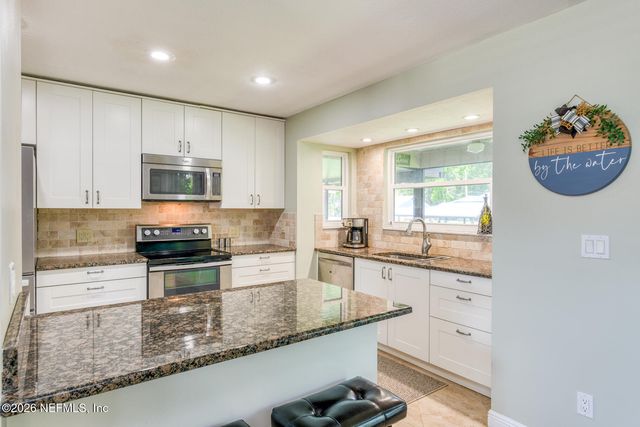 114 MAGNOLIA Drive, East Palatka, FL 32131